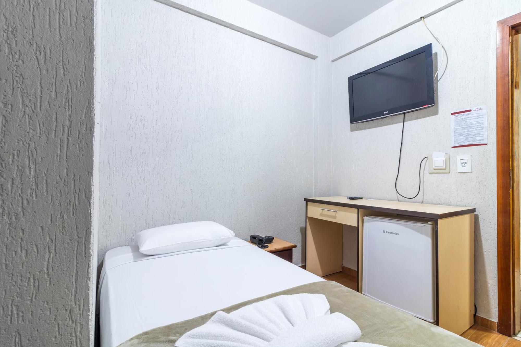Foz Budget Hotel فوز دو إيغواسو المظهر الخارجي الصورة